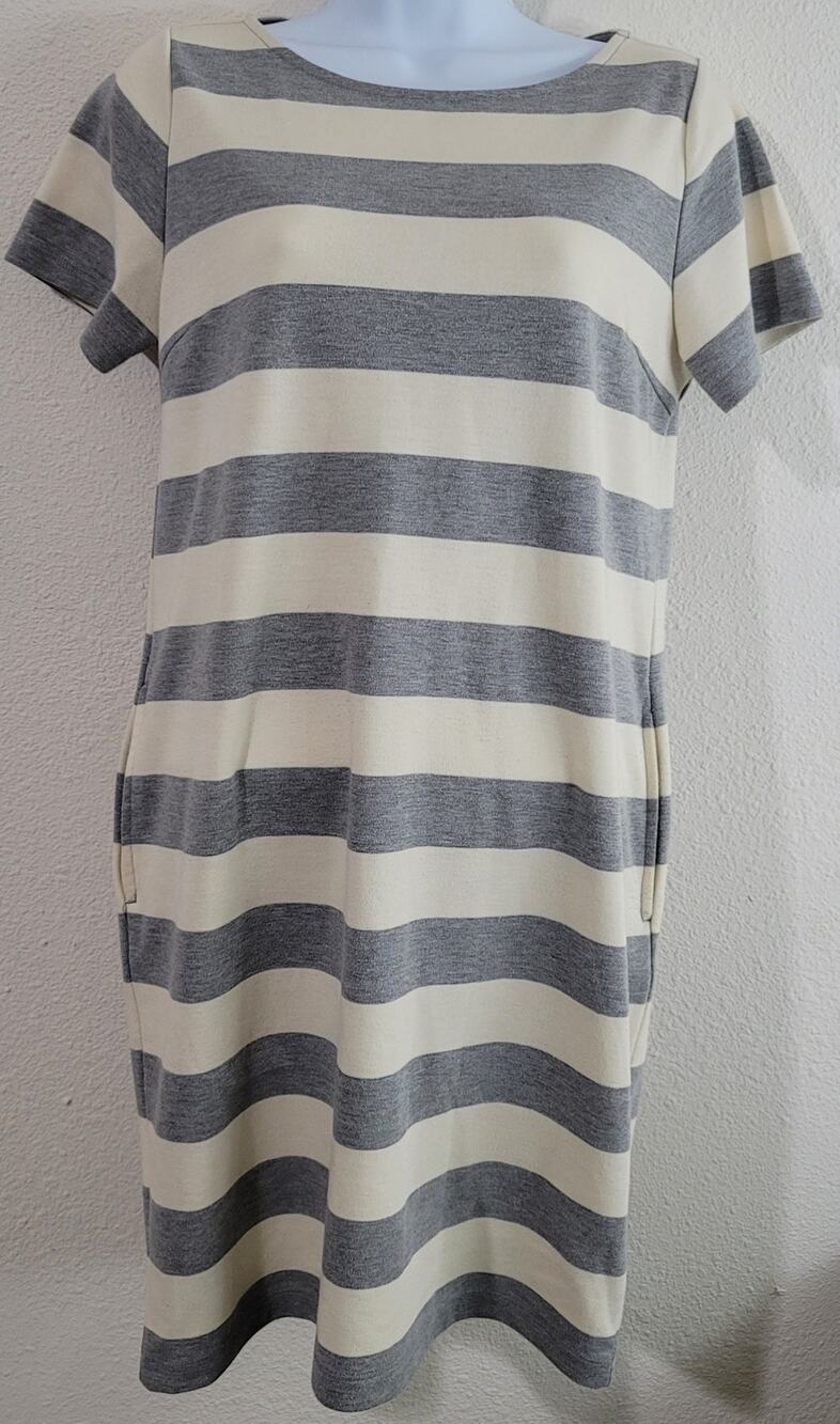 Earth Music & Ecology Gray Cream Striped Dress Medium Hidden Seam Pockets Soft